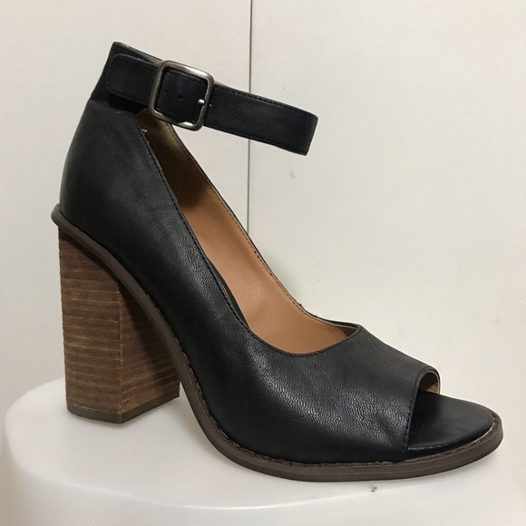 Kelsi Dagger Shoes - Kelsi Dagger Brooklyn KDB Black Open Toe Heels 8M